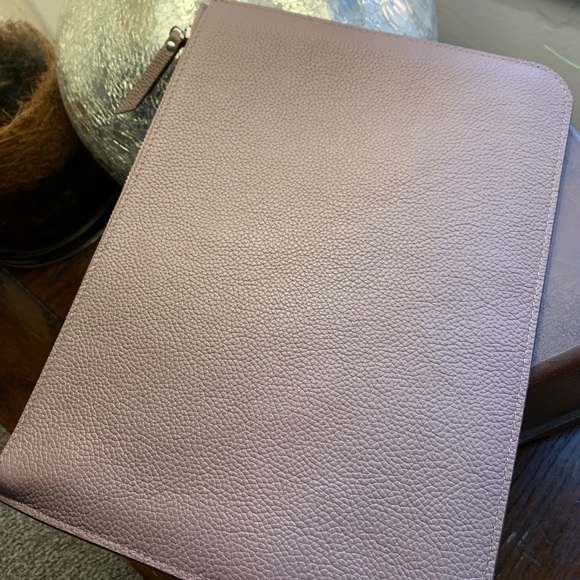 Authentic Kate Spade leather Butterfly zip pouch - Picture 7 of 8